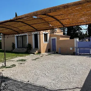 Magnifique Maisonnette Dépendance Avec Piscine France